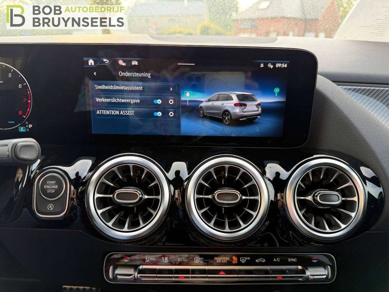 Mercedes-Benz B 180 Amg line | Nightpakket | 360° camera | Keyless Go — foto 13 van 25