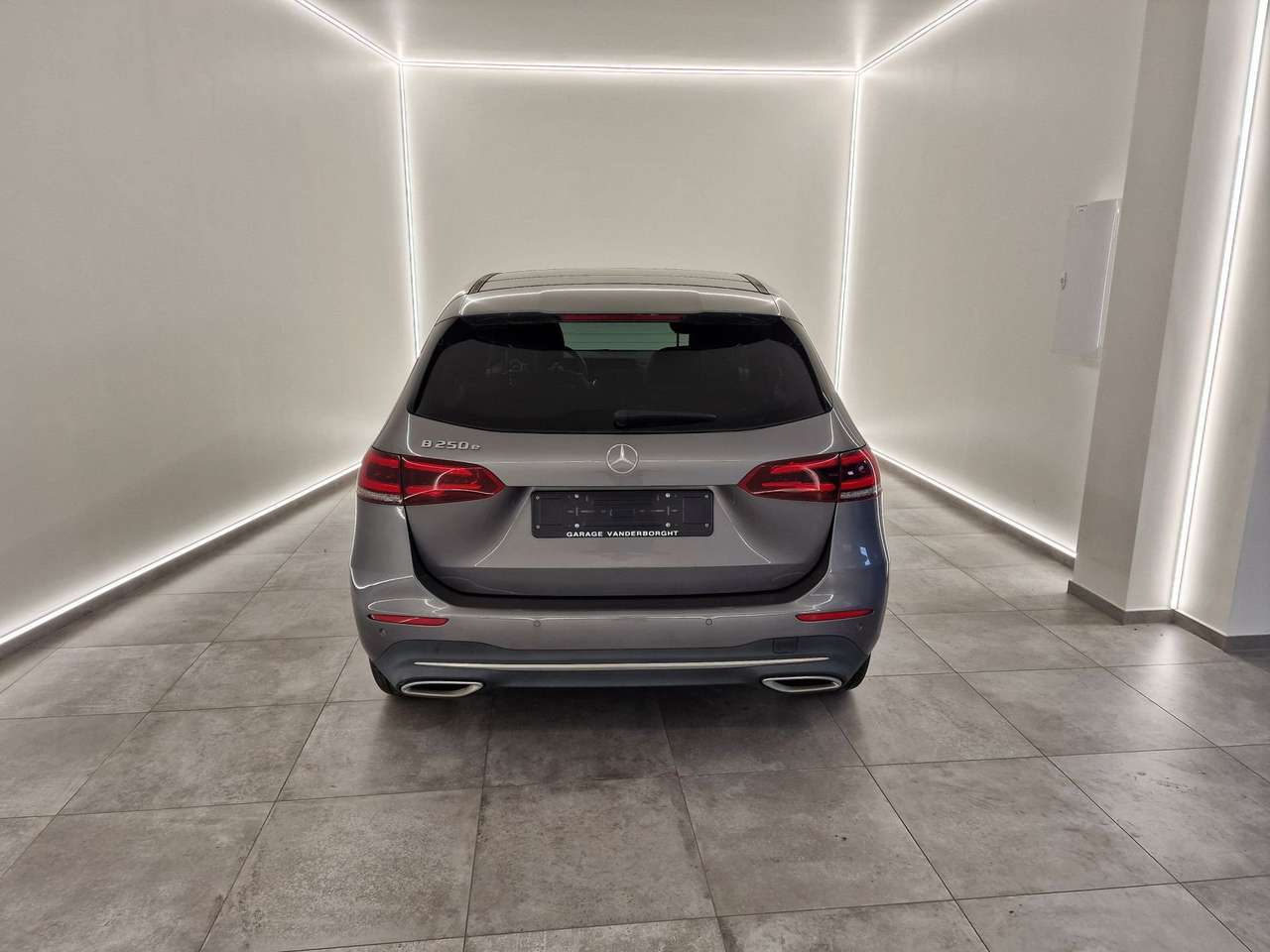 Mercedes-Benz B 160 PHEV AUTOMAAT-OPEN DAK-TAL VAN OPTIES-21000KM!!! — foto 3 van 18