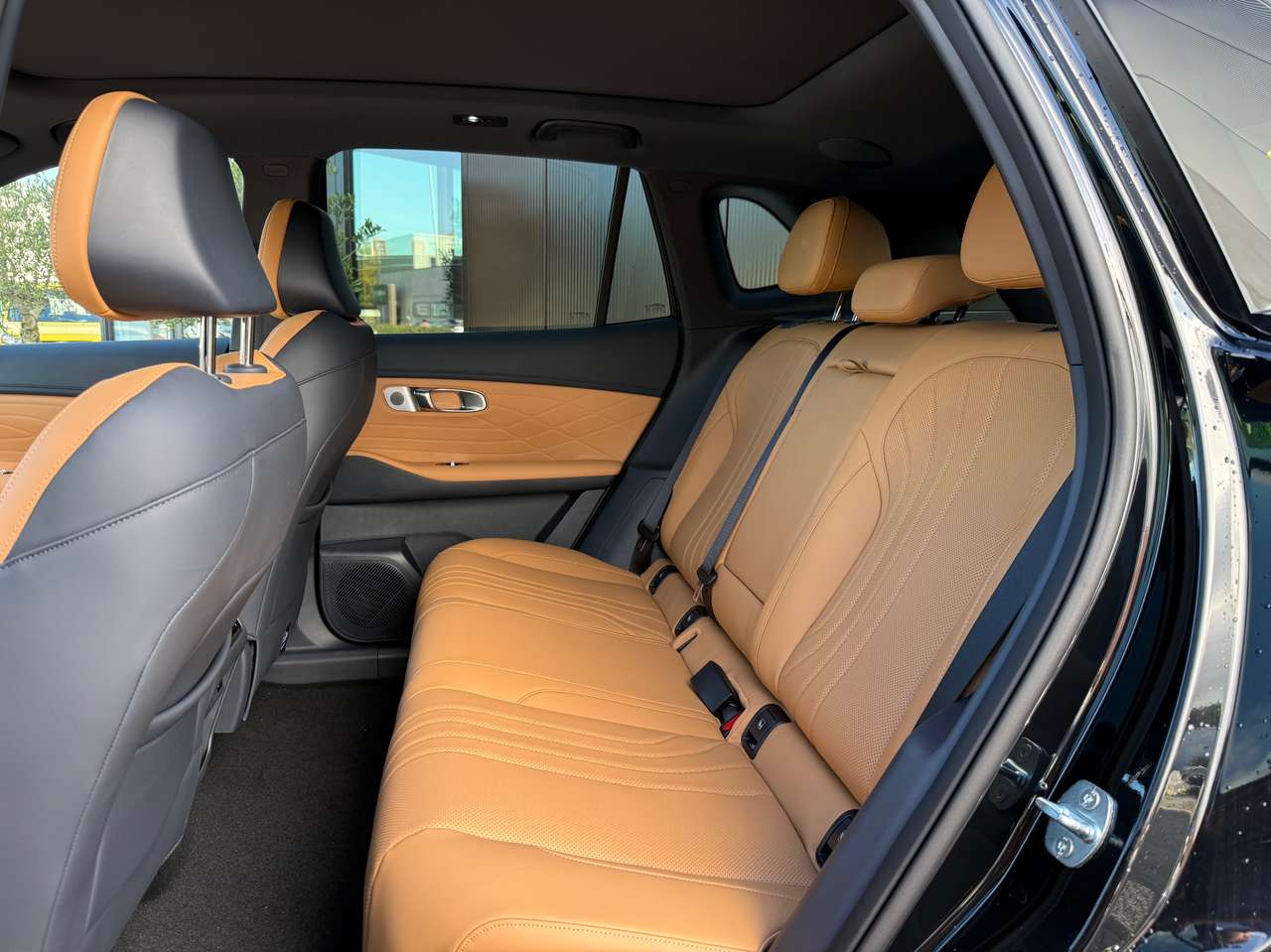 Geely Starray EM-i 15 i PHEV Hybride Plug in MAX+ " Full option " NIEUW — foto 10 van 21