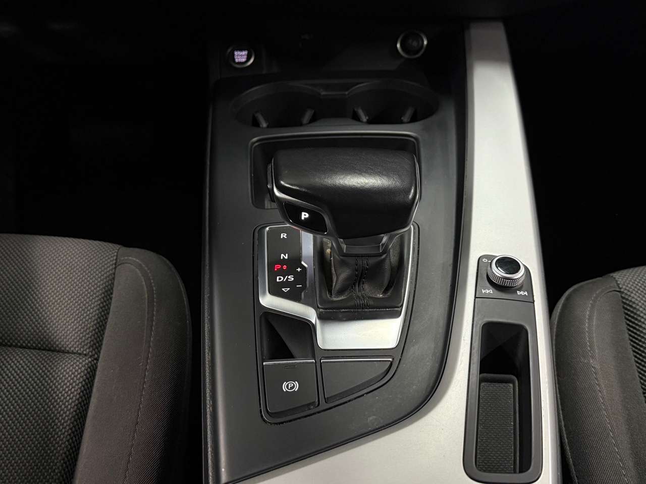 Audi A4 Avant 30 TDi S tronic Automaat Diesel 2020 BTW IN! — foto 15 van 22