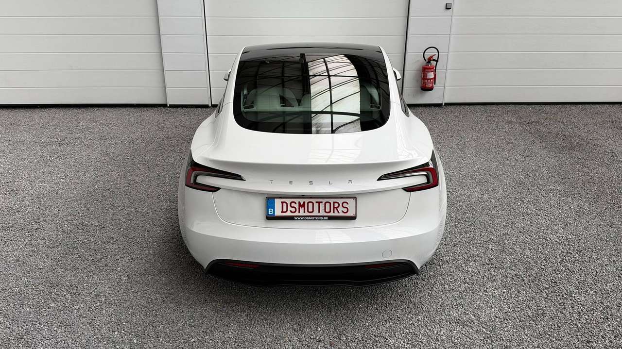 Tesla Model 3 RWD | Premium versie | LFP Batterij | 9.200km | ALS NIEUW! — foto 12 van 25