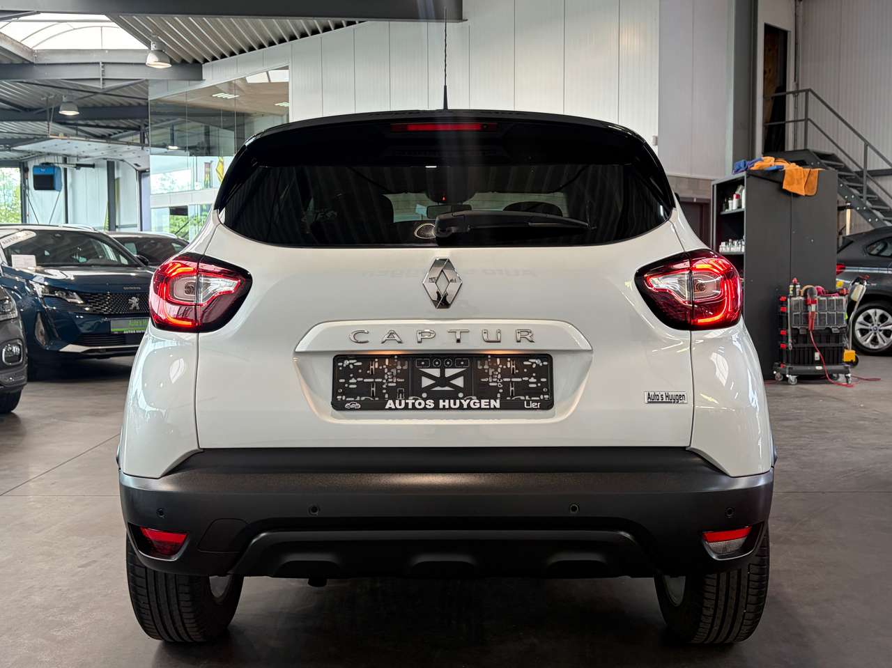 Renault Captur Limited | Apple CarPlay | Cruise Control — foto 3 van 15