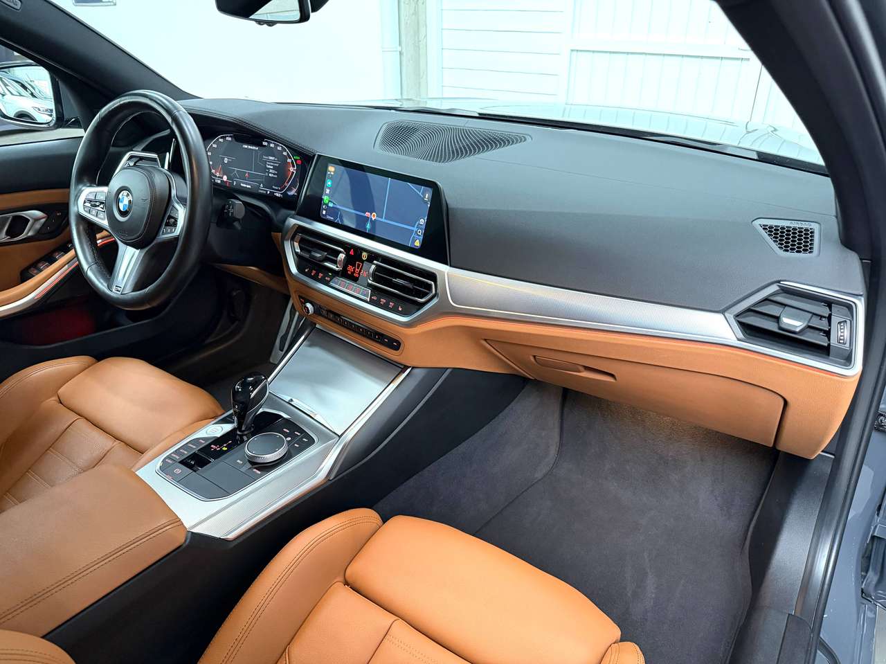 BMW 340 Touring M340d xDrive LICHTE VRACHT*M-SEATS*ACC*LASER*HEADUP*HARMANKARDON*360CAMERA — foto 12 van 25