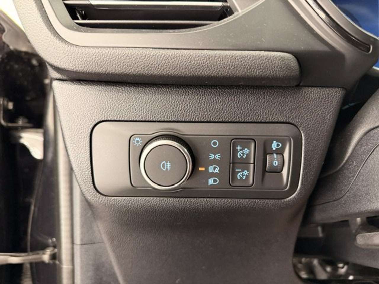 Ford Kuga ST-LINE FULL  HYBRID BENZINE AUTOMAAT — foto 13 van 22