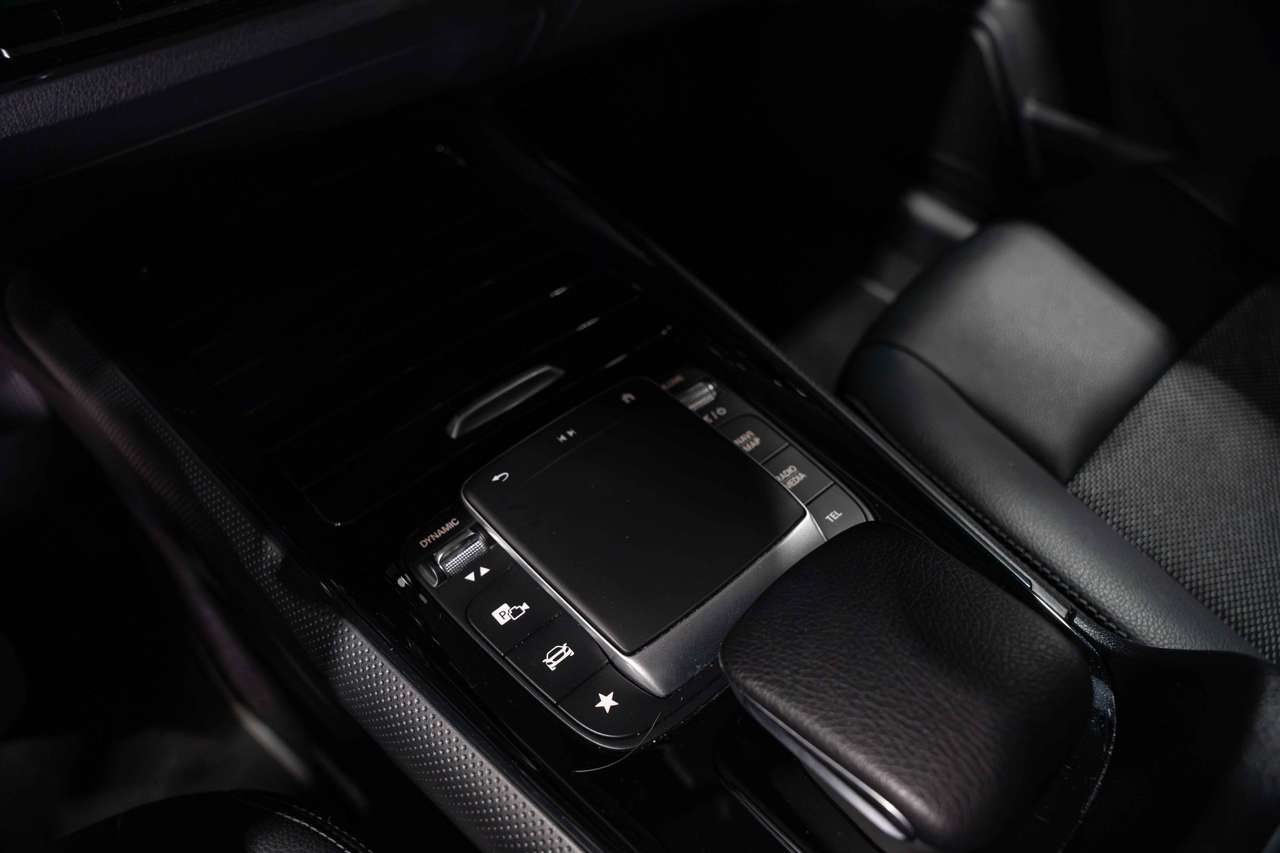 Mercedes-Benz GLA 180 GLA 180 d Business Solution Essential — foto 23 van 25
