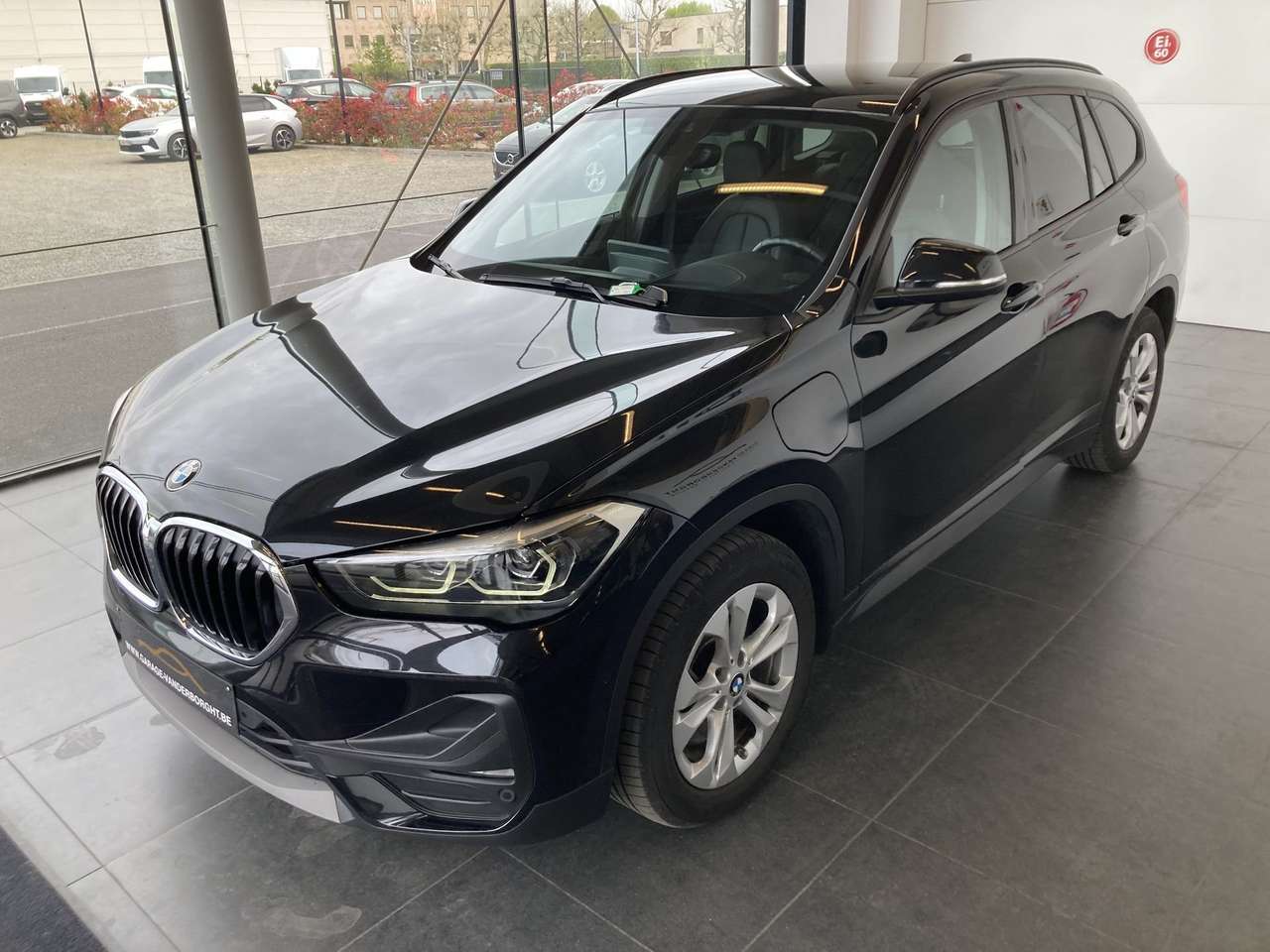 BMW X1 X DRIVE PHEV  AWD AUTOMAAT — foto 3 van 17