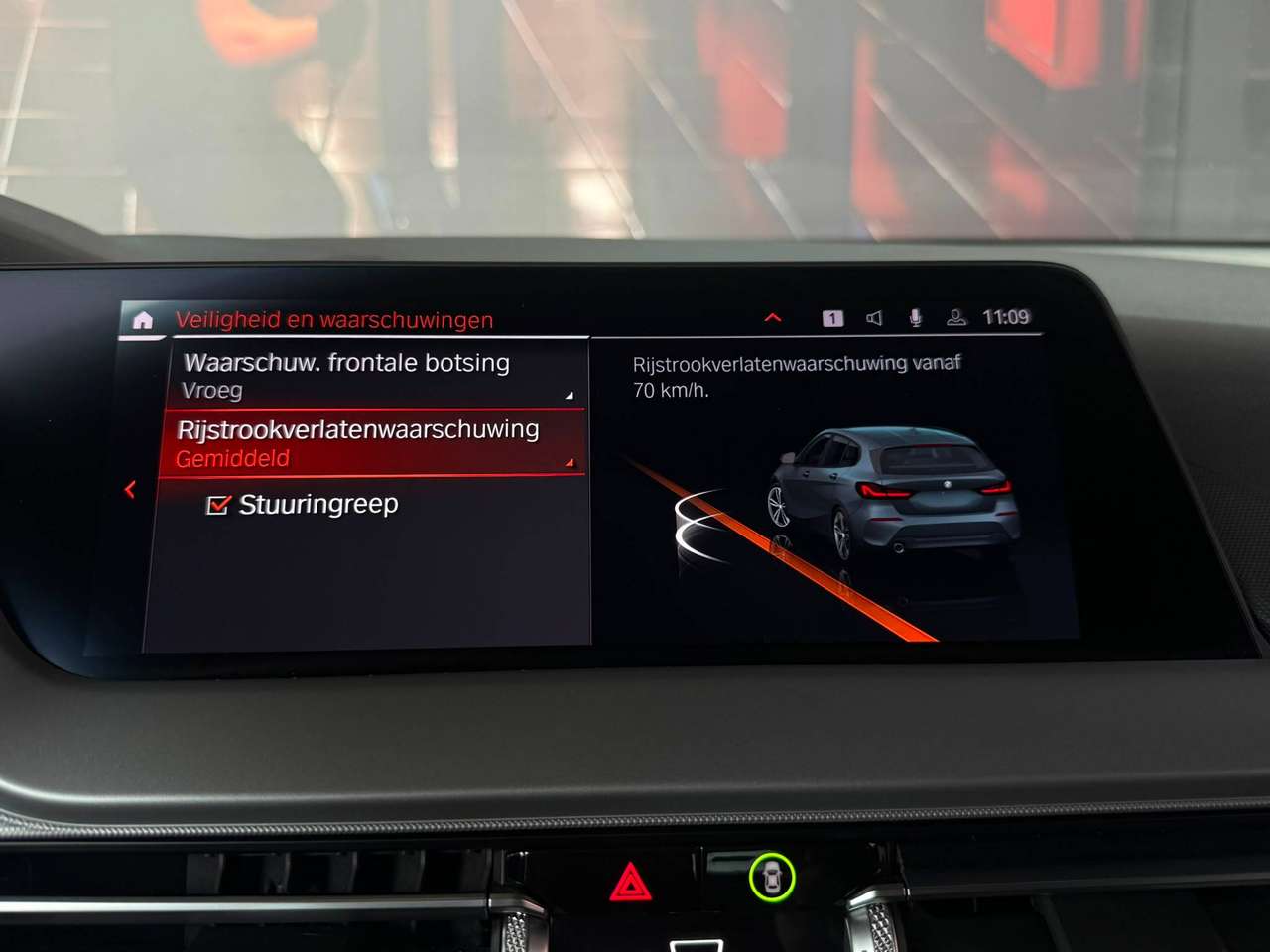 BMW 118 118iA Sportline automaat — foto 12 van 25