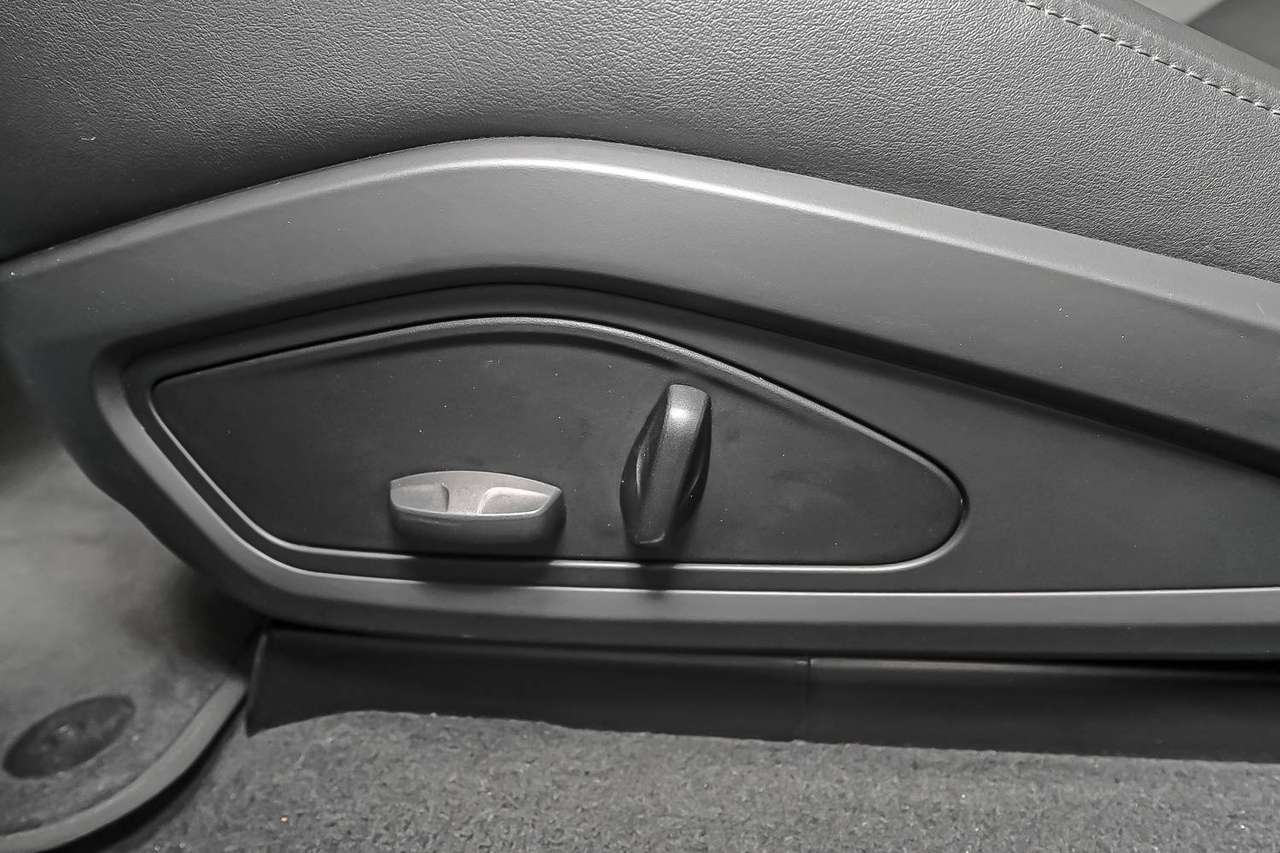 Porsche Taycan Taycan Sport Turismo FACELIFT-battery Plus-Sport design front-BOSE-ACC — foto 24 van 25