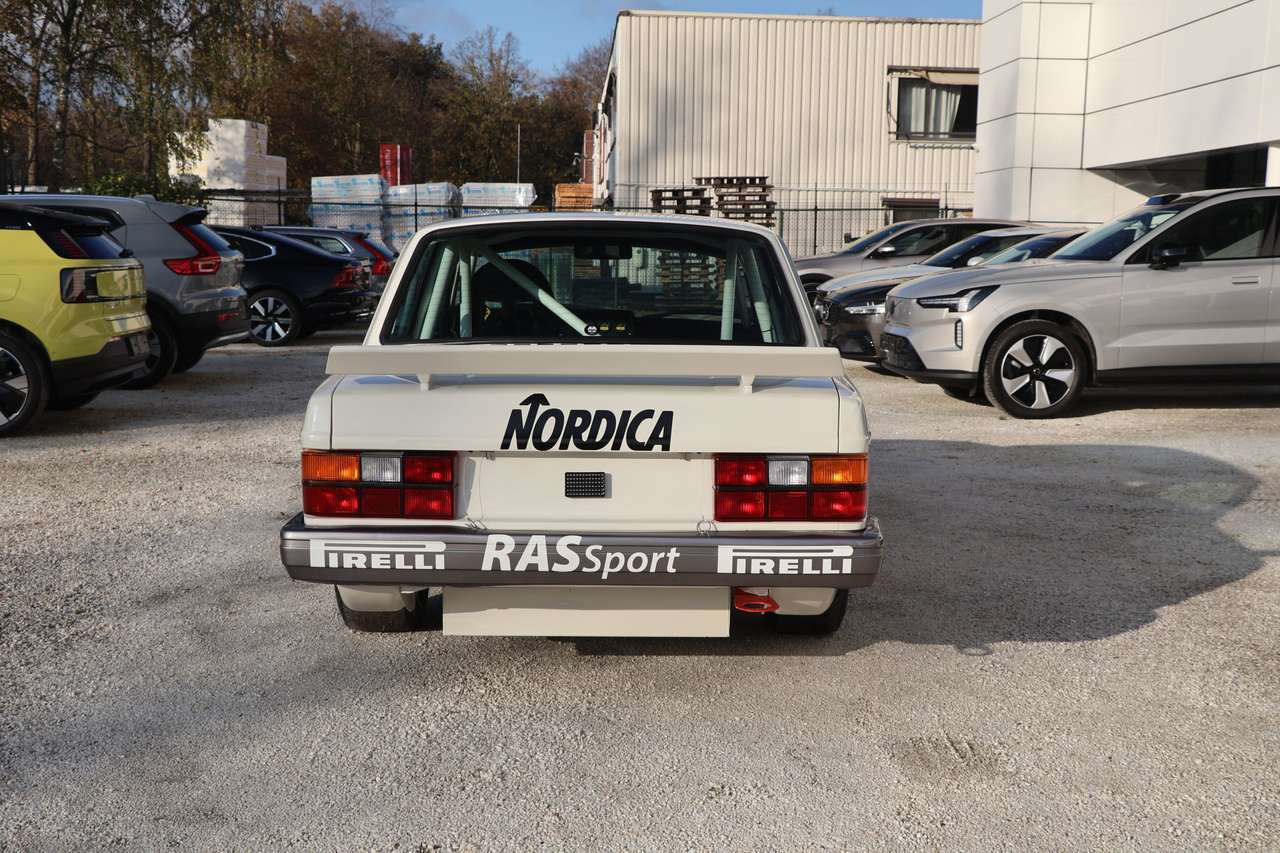 Volvo 240 240 Turbo Grp A - Brand new - FIA Homologated — foto 11 van 25