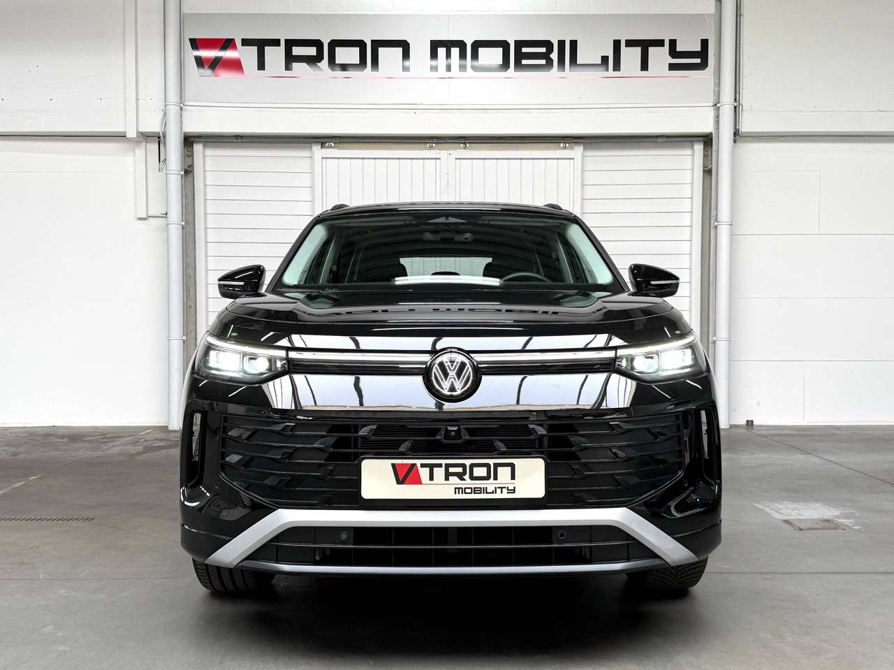 Volkswagen Tayron Tayron 1.5 eTSI ACT Life 7pl. DSG 360°CAM*TREKH*IQ LIGHT*TRAVEL ASS*BLIS*ACC*CARPLAY*DAB*NAVI*AC3ZONE — foto 2 van 25