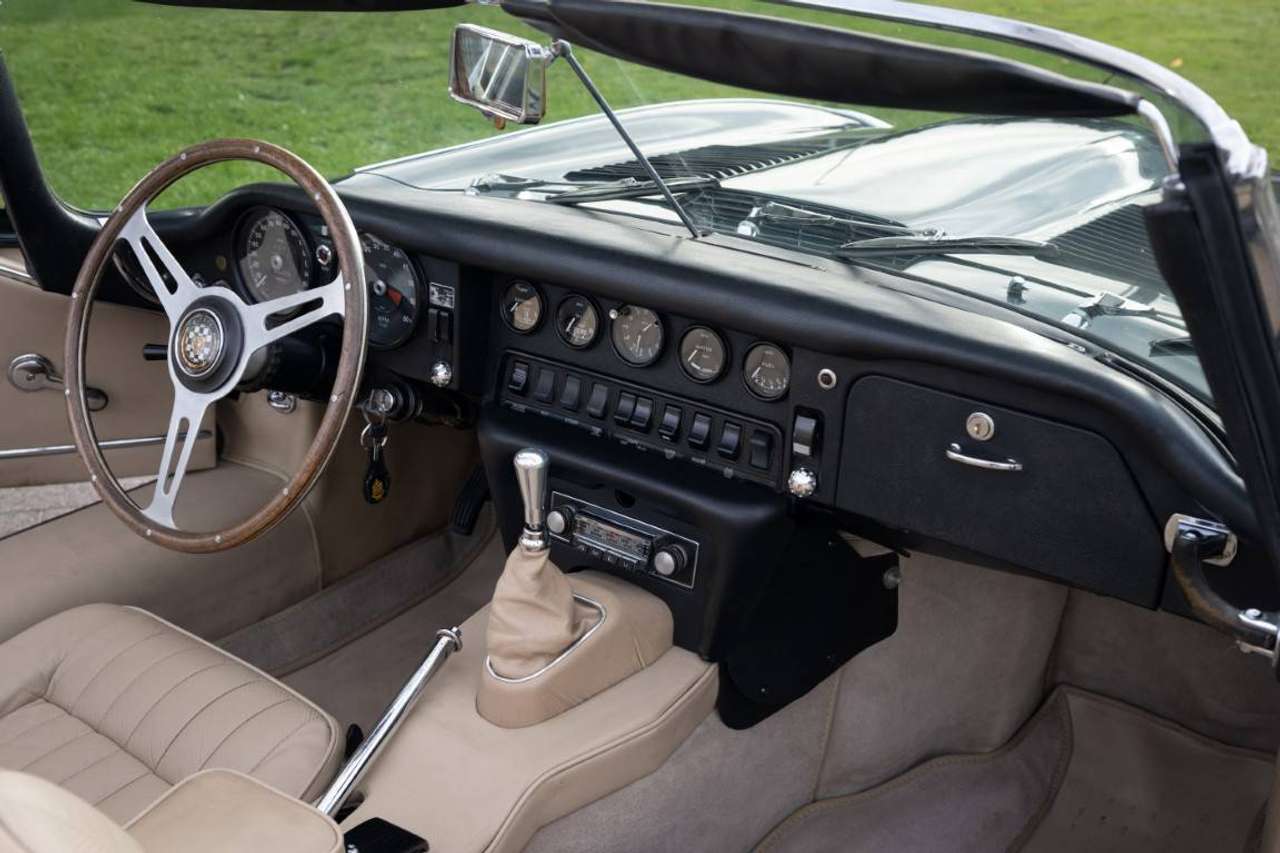Jaguar E-Type 4.2 Cabrio — foto 24 van 25