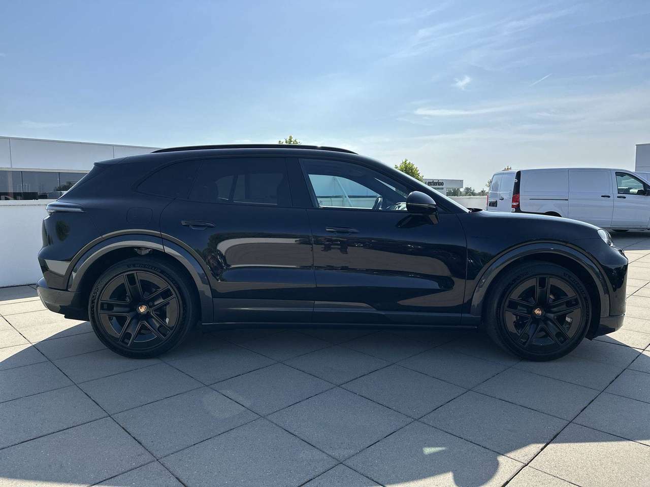 Porsche Cayenne ELECTRIC Trekhaak Pano Dak 22" Drive Assist Pano Dak — foto 4 van 19