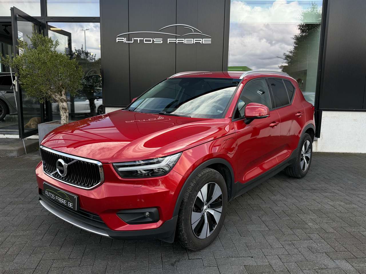 Volvo XC40 1.5 T5 PHEV Plug in Electric / Benzine Inscription Expression
