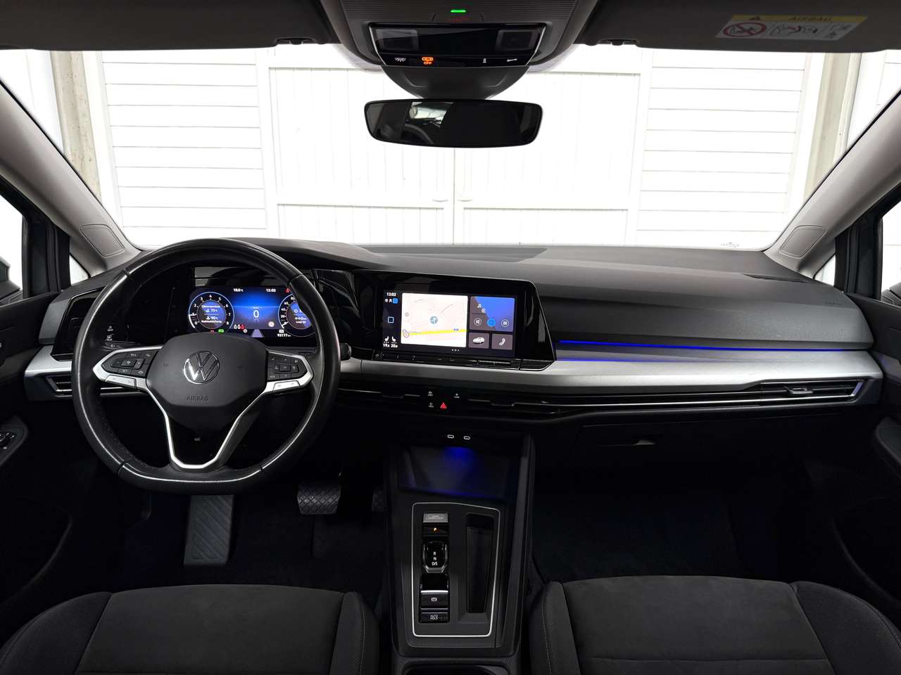 Volkswagen Golf 1.5 eTSI Life DSG LED*NAVI*PDC*CARPLAY*CAMERA*ACC*ALCANTRARA — foto 9 van 25
