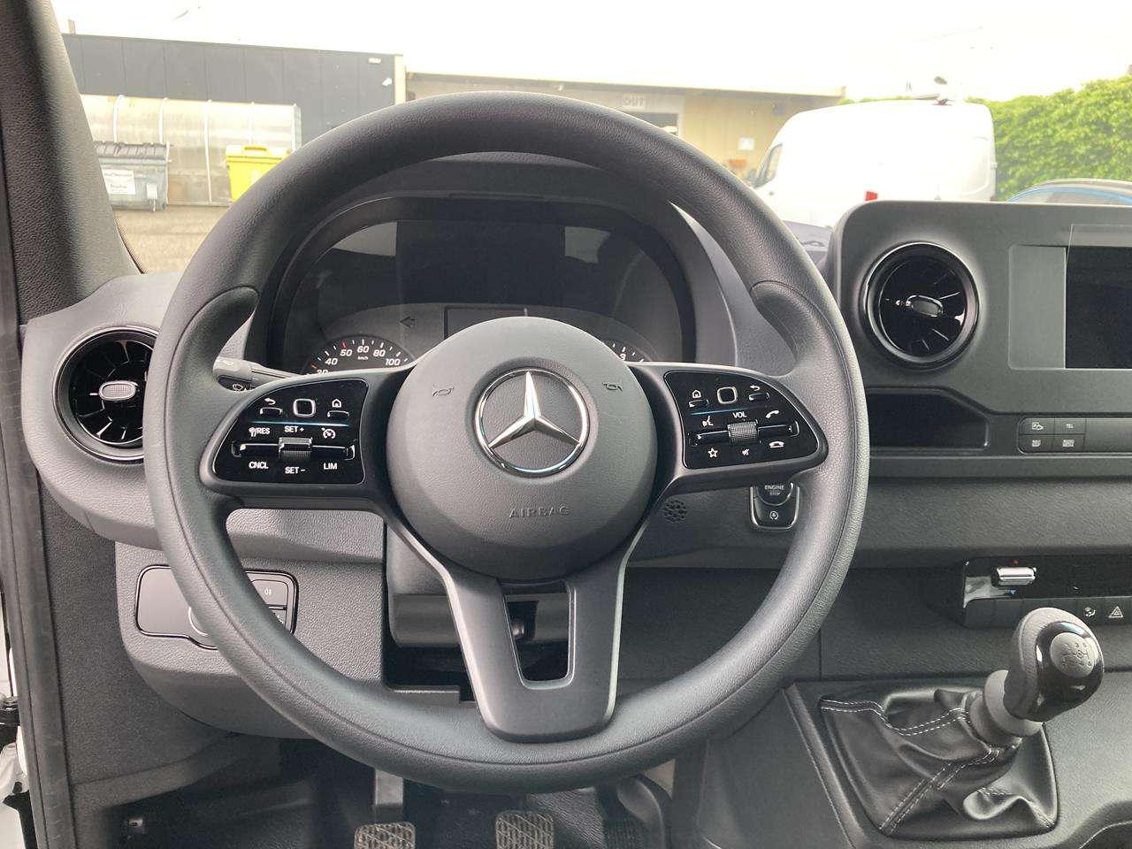 Mercedes-Benz Sprinter 317 CDi 170 L2H2 38.850€ netto Camera/Navi — foto 18 van 25