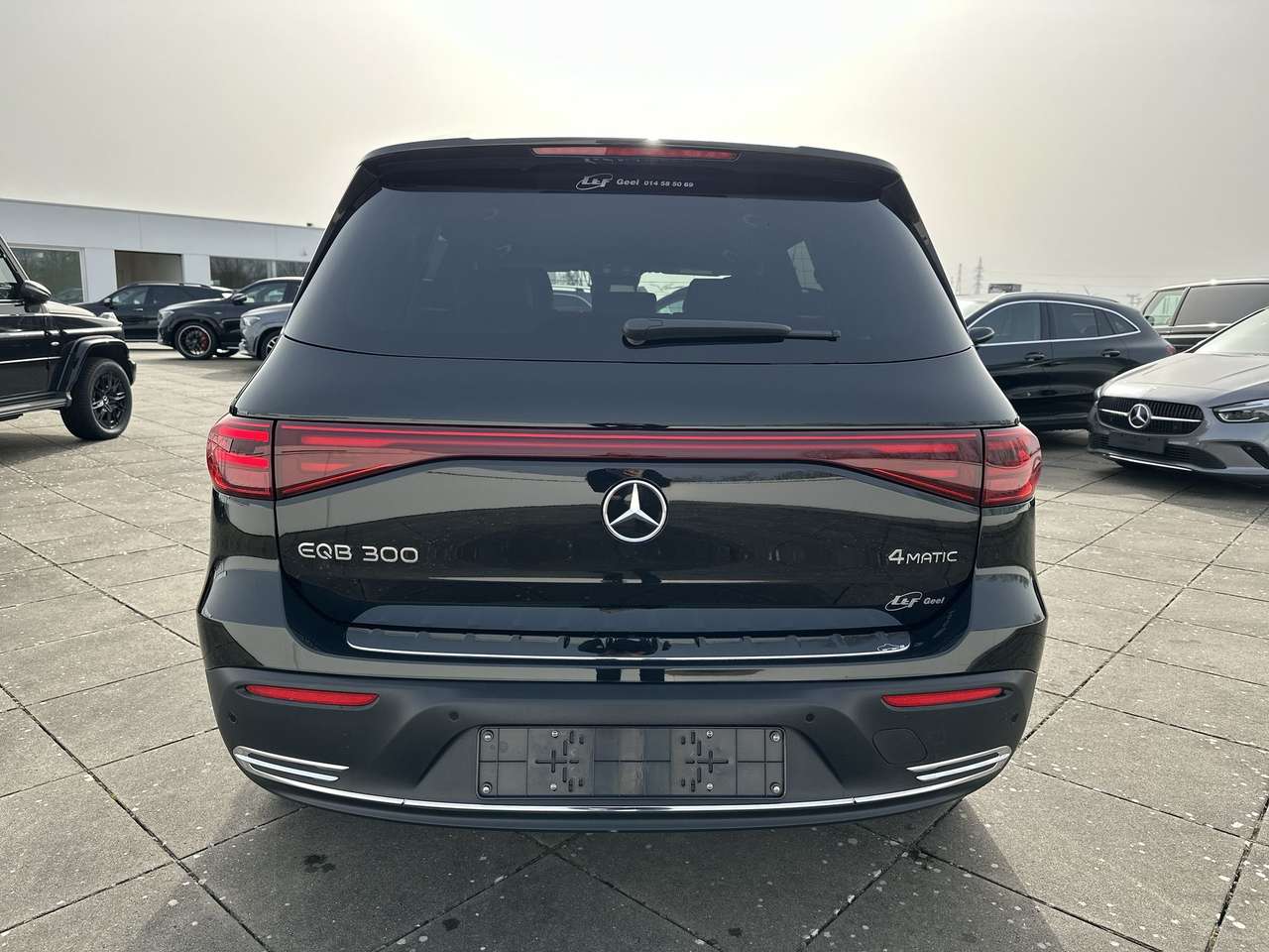 Mercedes-Benz EQB 300 4Matic 7 PLAATS Sfeer Progressive Camera Navigatie — foto 4 van 21