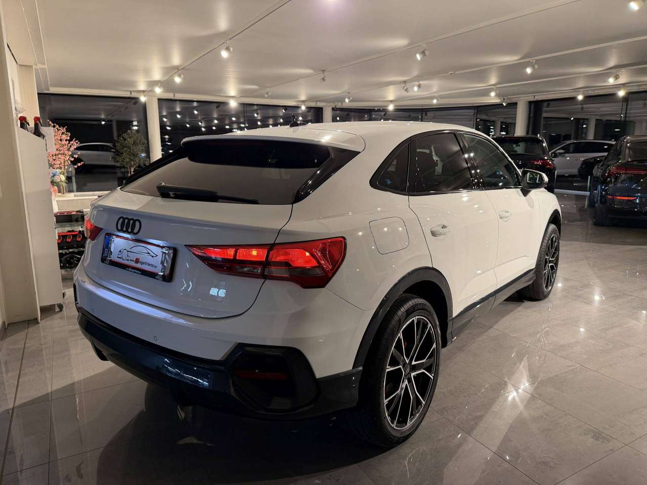 Audi Q3 SPORTBACK 150PK * LEDER * ELECTRISCHE ZETELS * CAR PLAY * LED * KEY LESS * BLACK PACK * NAVI * ZETEL VERWARMING * CLIMA * — foto 16 van 20