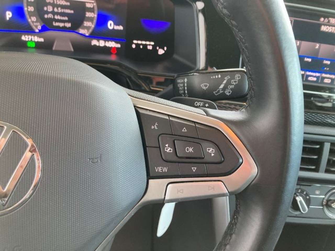 Volkswagen Polo BENZINE AUTOMAAT 42000KM!!!! — foto 15 van 19