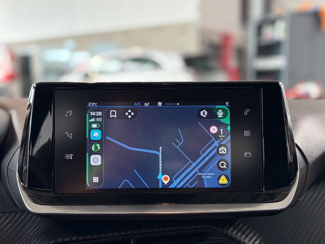 Peugeot 208 1.2i PureTech Active Pack — foto 11 van 14
