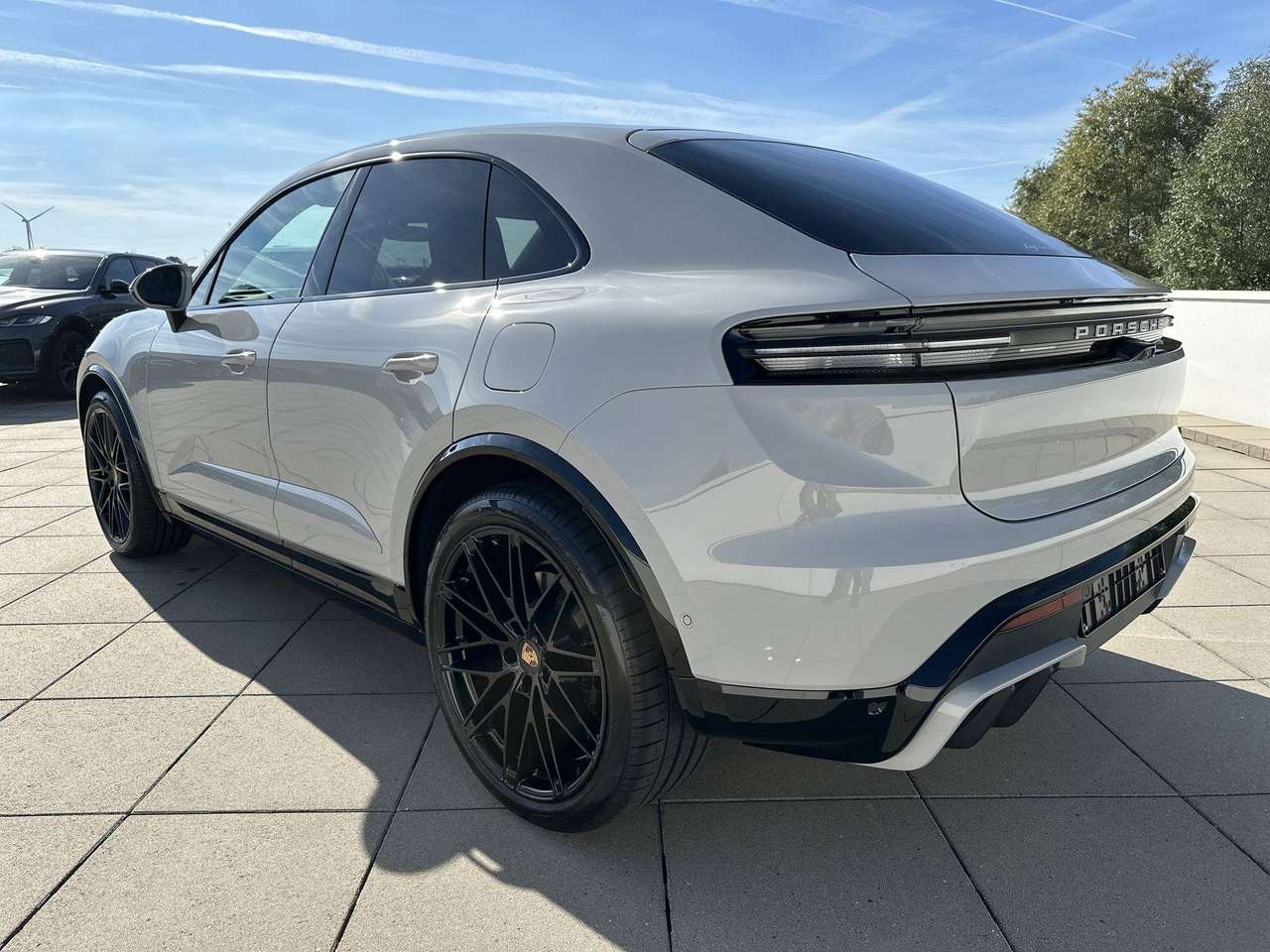Porsche Macan ELECTRIC Trekhaak Pano Dak 22" RS Spyder  Bose Sportdesignpakket — foto 7 van 19