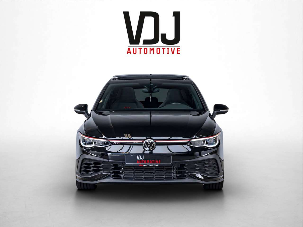 Volkswagen Golf GTI CLUBSPORT|AKRAPOVIC|PANO|IQLIGHTS|ALCANTARA|HEATEDSEATS|KEYLESS|ACC|LA|GARANTIE| — foto 2 van 25