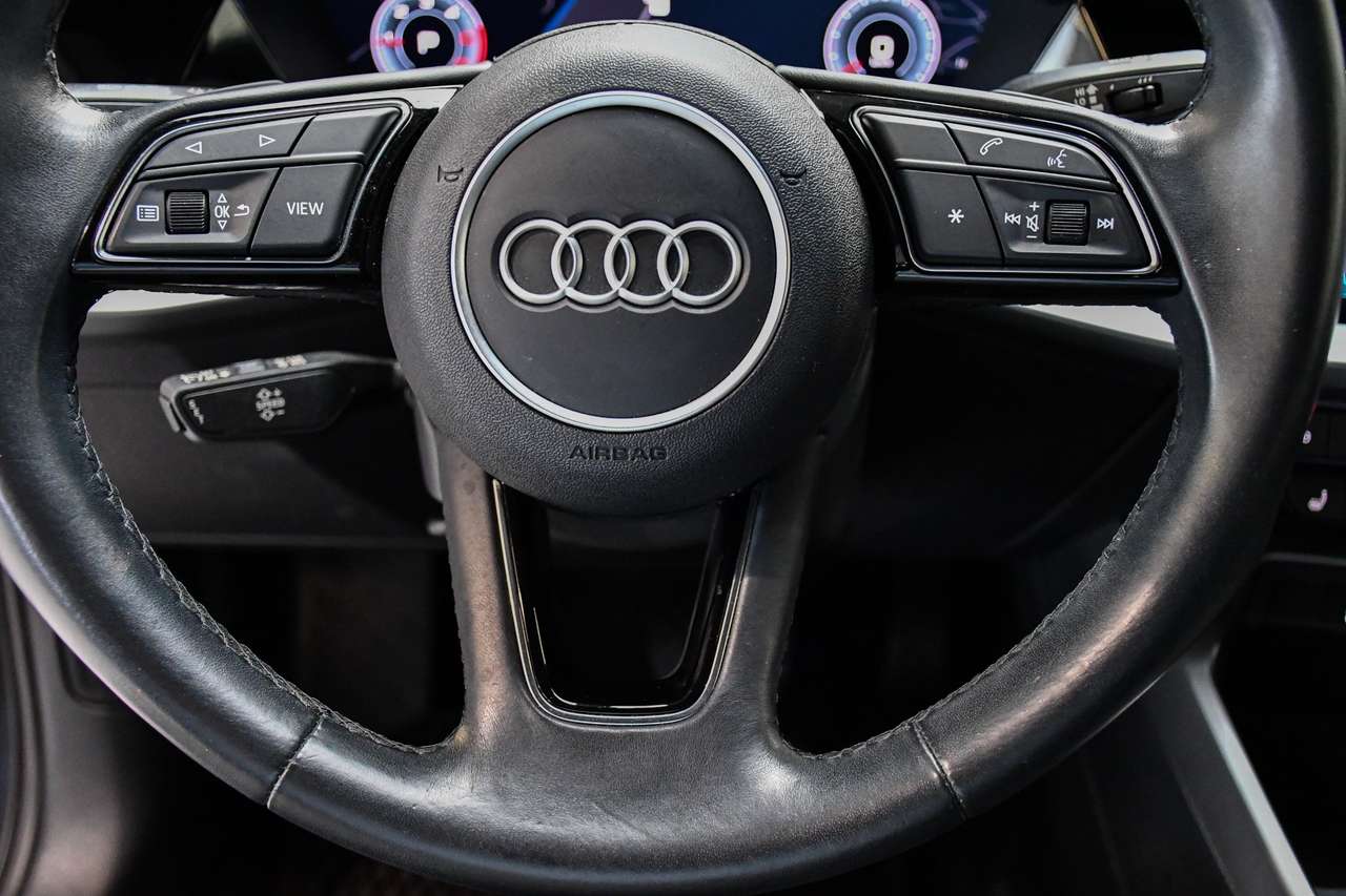 Audi A3 A3 Business Automaat - LEDER / NAVI / SMARTLINK — foto 16 van 18