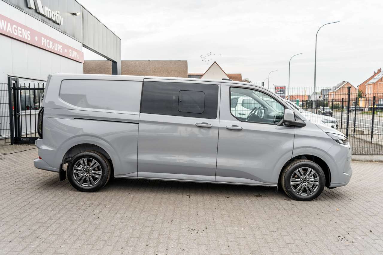 Ford Transit Custom 2.5 PHEV Limited DC L2 5pl.- Trekhaak / 360° Camera - 42.800ex — foto 2 van 16