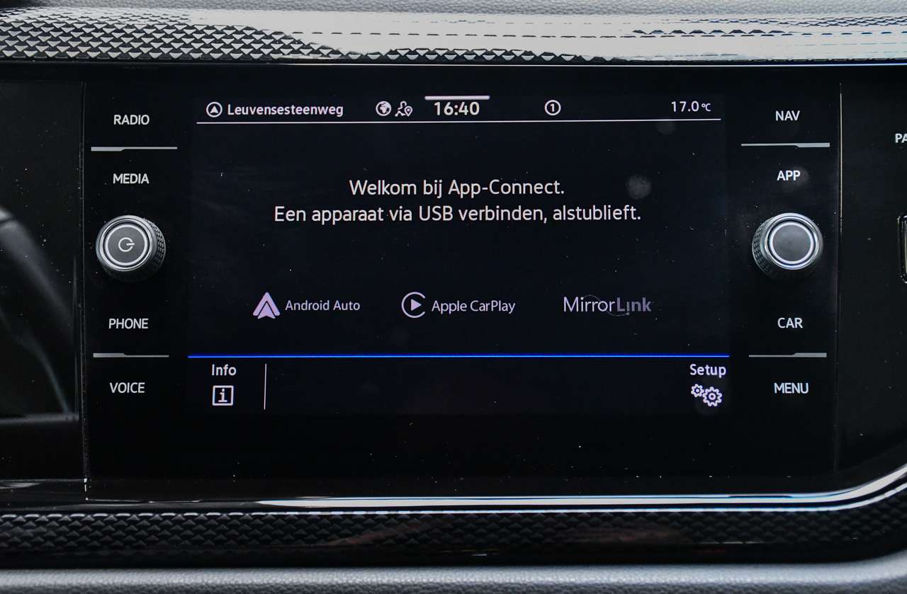 Volkswagen Taigo Taigo 1.0 TSI Life Business - NAVI / CAMERA / ACC — foto 14 van 20