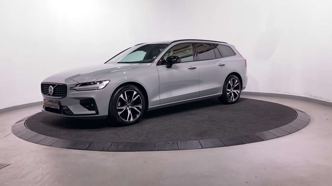 Volvo V60 B4 PLUS DARK + HK + 360° + 18” — foto 10 van 25