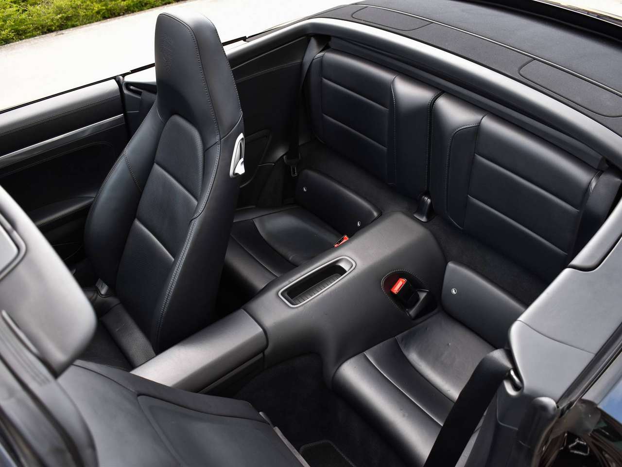 Porsche 911 991.1 Carrera 3.4 / Basalt Black / Full History — foto 17 van 25