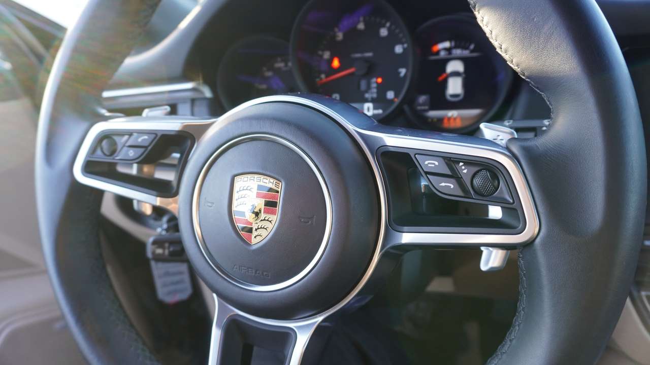 Porsche Macan LUCHTVER/BOSE/LED MATRIX PDLS/COMFORTSTOEL/PANODAK — foto 15 van 18