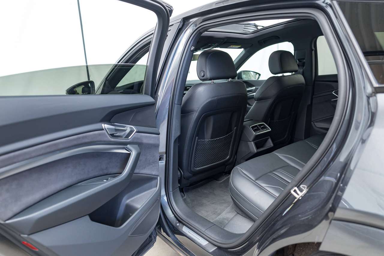 Audi e-tron 95 kWh 55 QUATTRO|2X S-LINE|KEYLESS|SFEERVERL.|ZETELVERW.|ACC|LA|GARANTIE| — foto 18 van 25