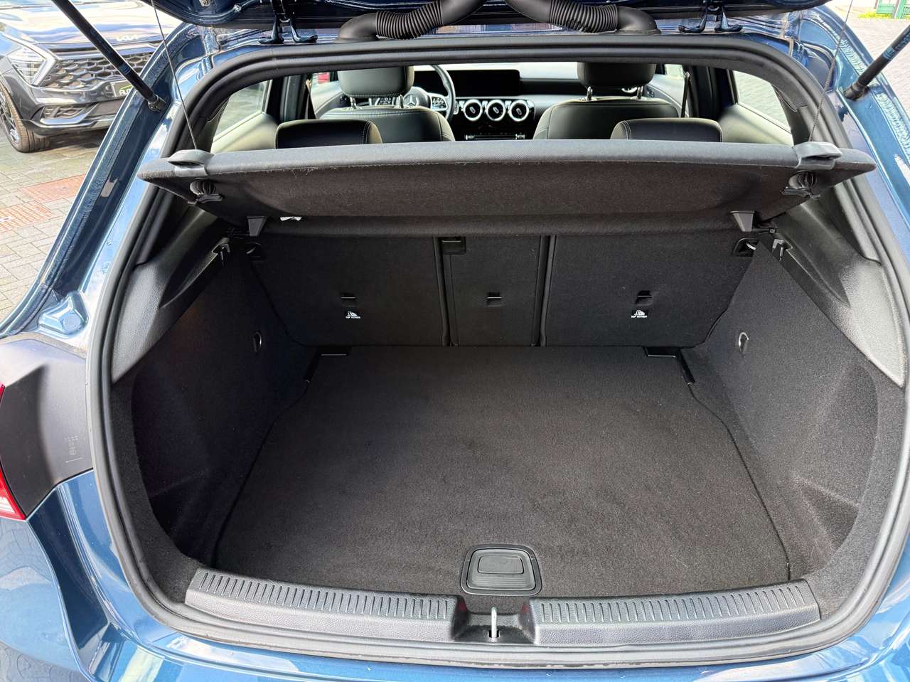 Mercedes-Benz A 180 d Sport Pack Gps Camera Sport seats 1 owner — foto 10 van 17