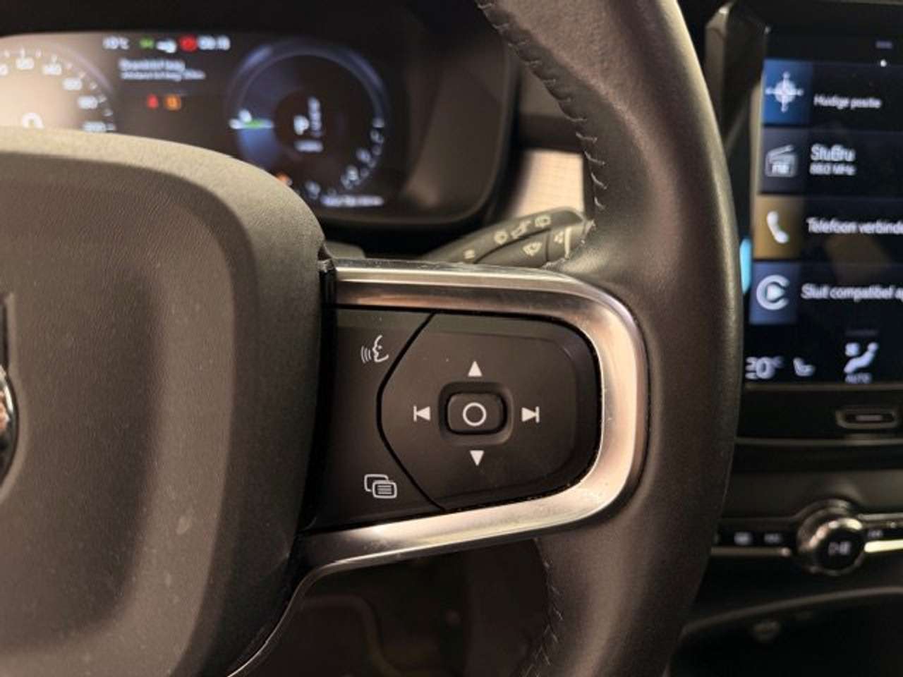 Volvo XC40 T4 PLUG-IN HYBRID AUTOMAAT 62000KM!!!! — foto 15 van 21