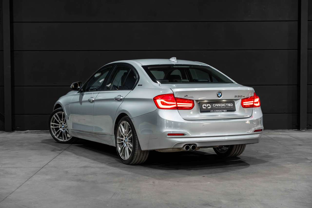 BMW 330 LED*AUTOMAAT*LEER* — foto 4 van 25