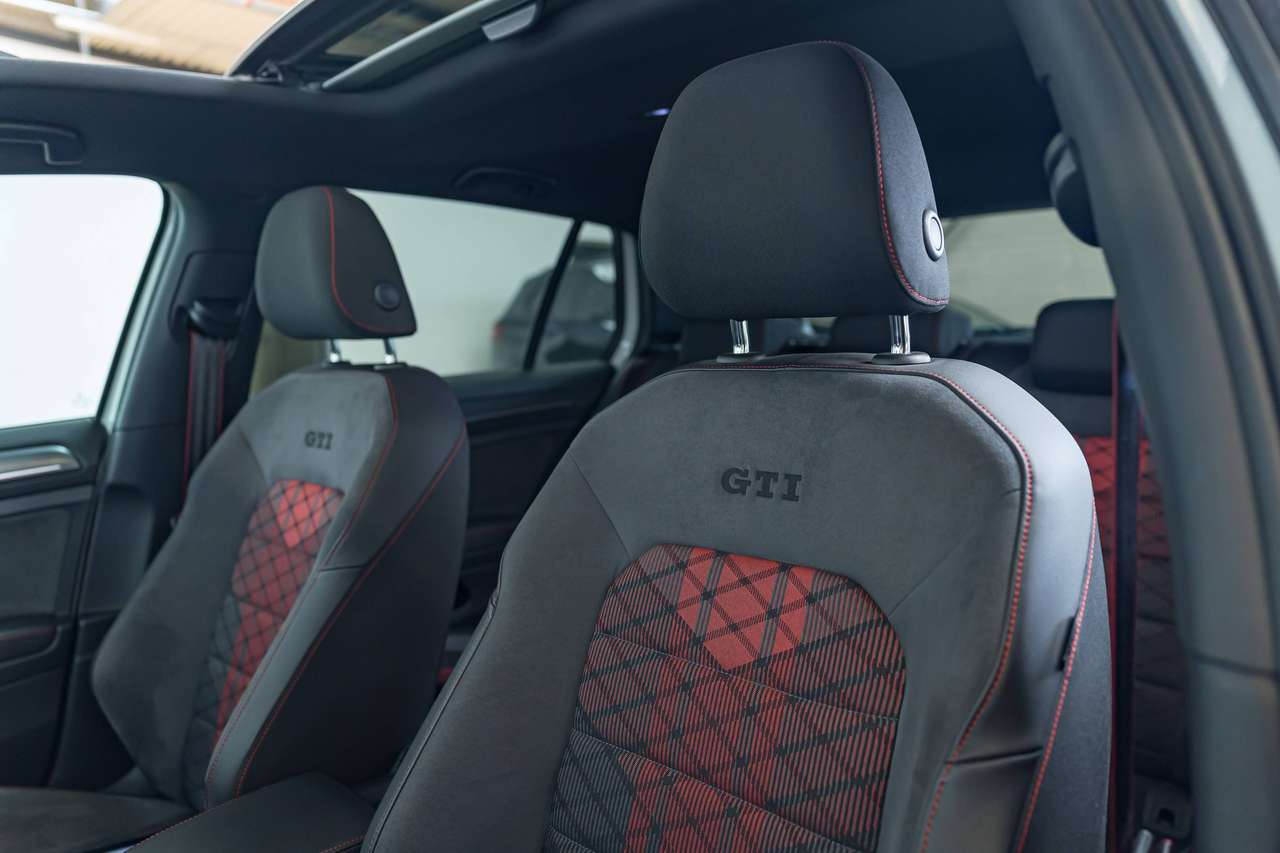 Volkswagen Golf GTI TCR|PANO|ALCANTARA|CAMERA|KEYLESS|ACC|LA|ZETELVERW.|GARANTIE| — foto 12 van 25