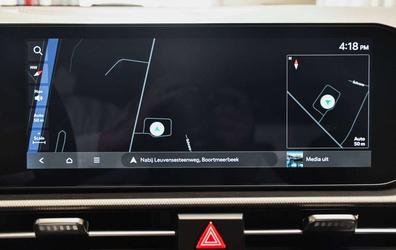 Kia Sportage Sportage 1.6 T-GDi Pulse DCT - NAVIGATIE / CAMERA / ACC / SMARTLINK / PDC — foto 9 van 21