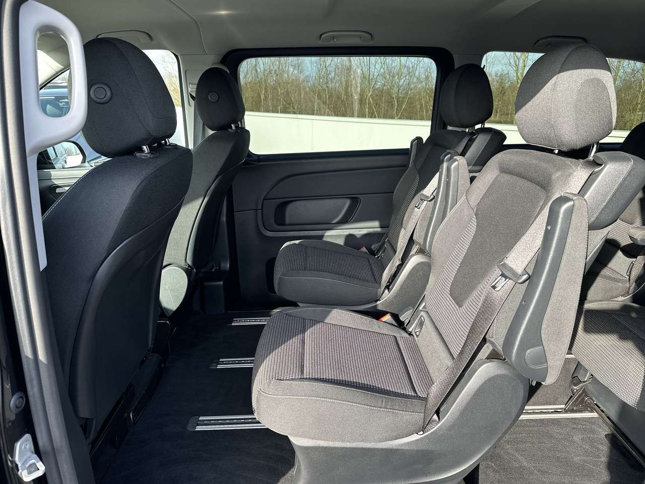 Mercedes-Benz EQV 300 EQV L3 90 kWh 300 — foto 17 van 20