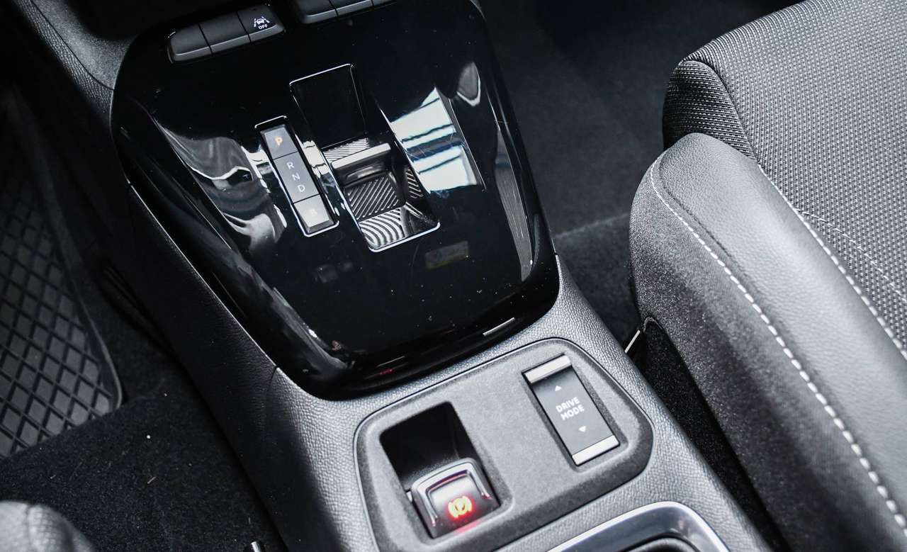 Opel Corsa-e e-Corsa 50 kWh GS Full Elektric - NAVIGATIE / CAMERA / BLIS / SMARTLINK / PDC / CC — foto 16 van 21