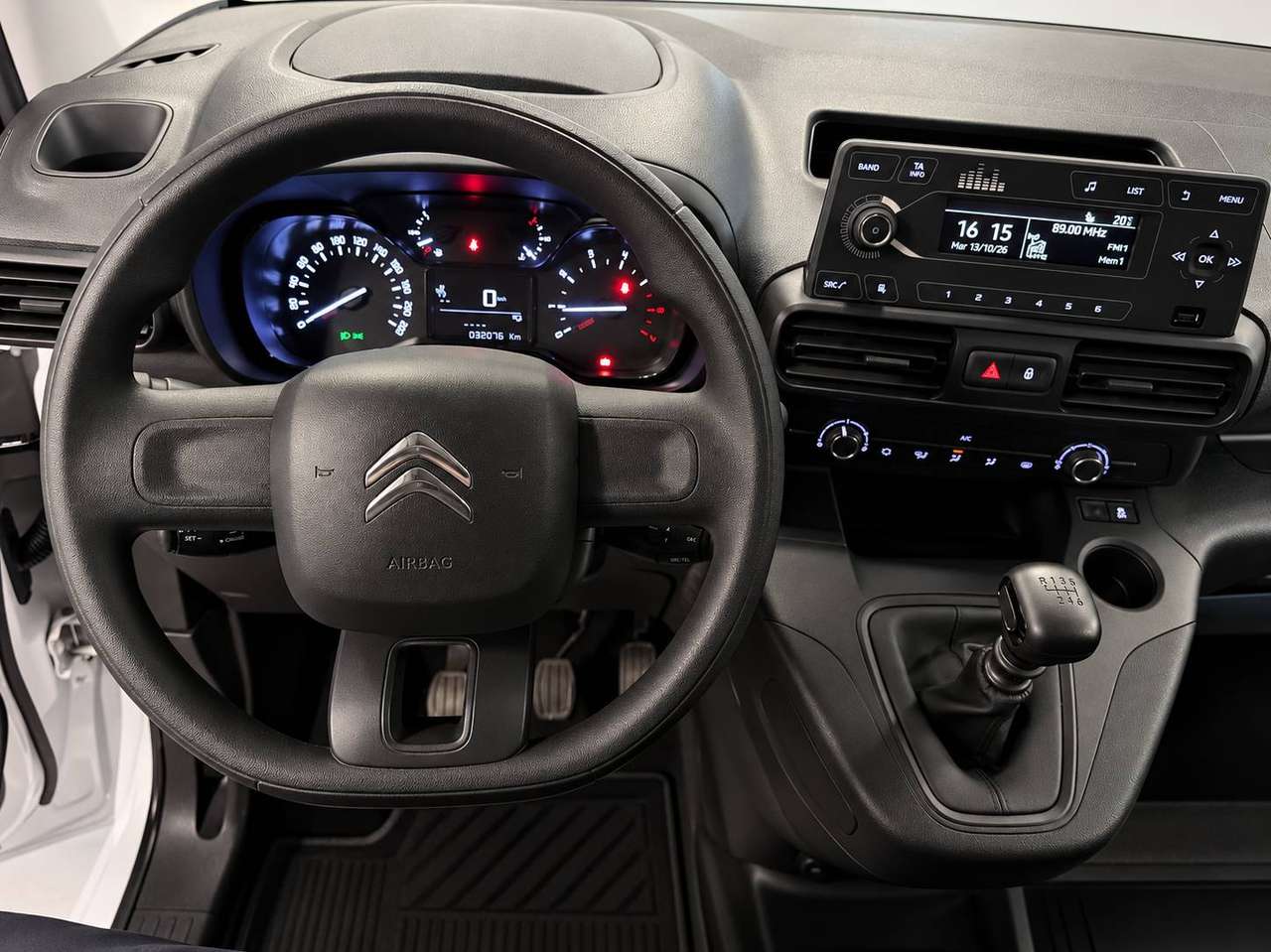 Citroen Berlingo 1.2 PureTech M Light Control S/S (EU6.3) — foto 8 van 15