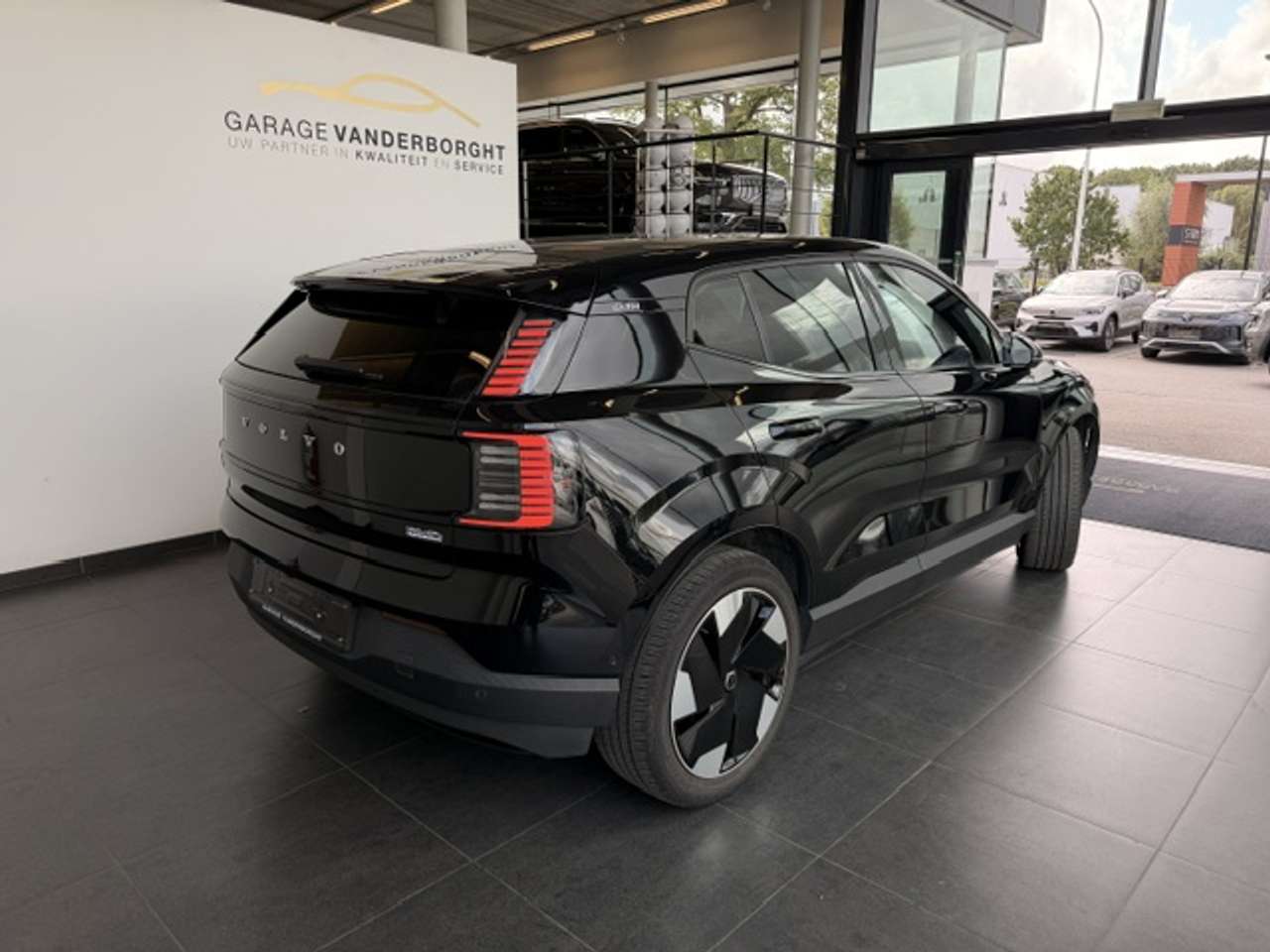 Volvo EX30 ULTRA EXTENDED RANGE+PANO DAK — foto 5 van 22