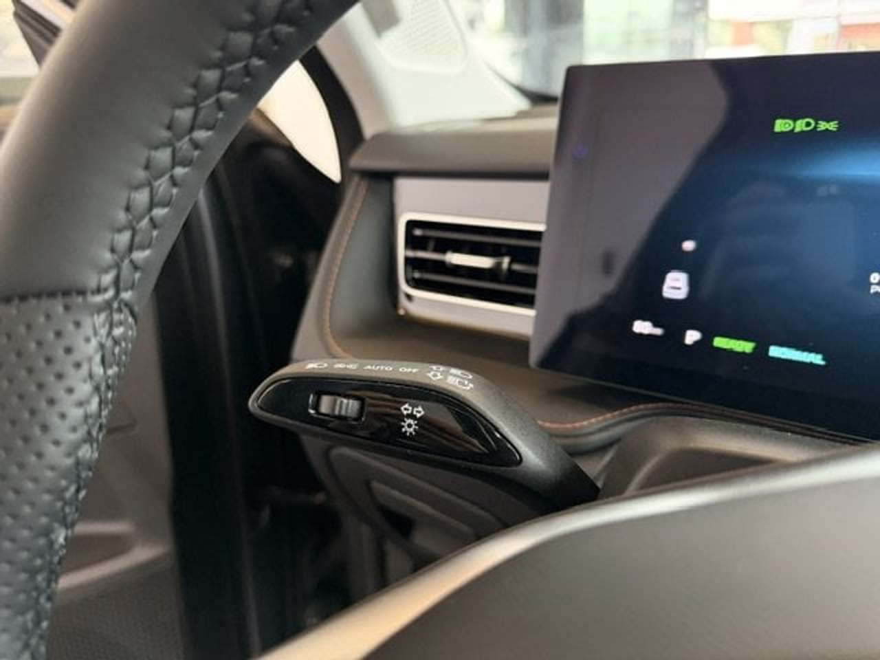 MG HS HYBRID BENZINE AUTOMAAT NIEUW 7J WAARBORG — foto 21 van 23