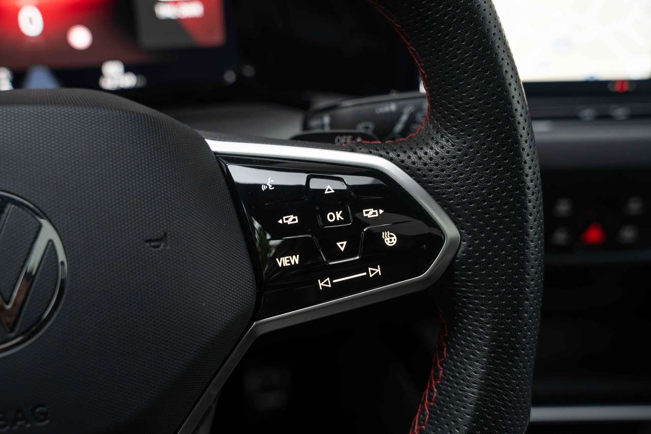 Volkswagen Golf GTI Clubsport PANO/AKRA/IQLIGHTS/19"/ACC/CAMERA/CARPLAY — foto 15 van 25