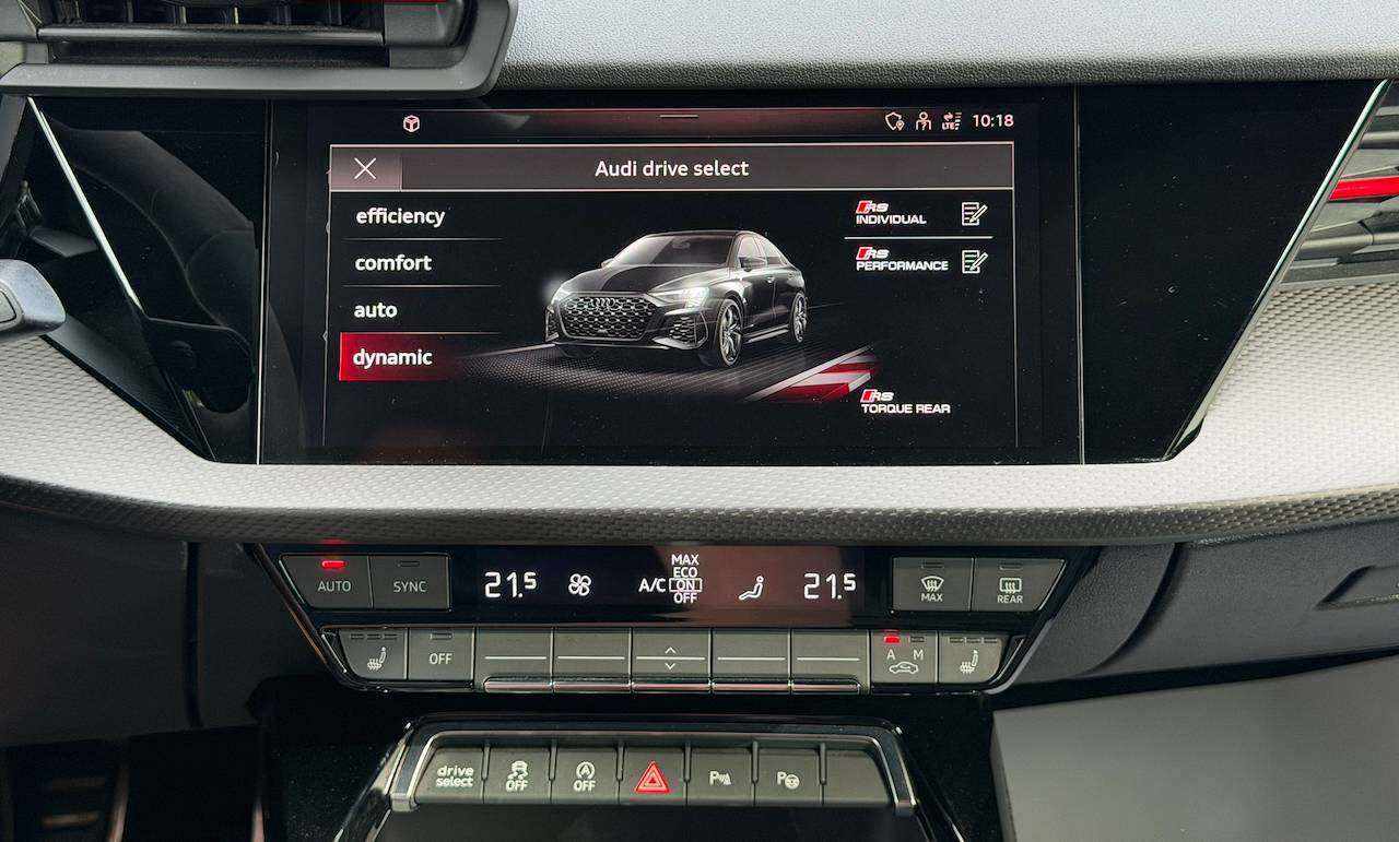 Audi RS3 SEDAN B&O CAMERA QUATTRO INT — foto 18 van 20