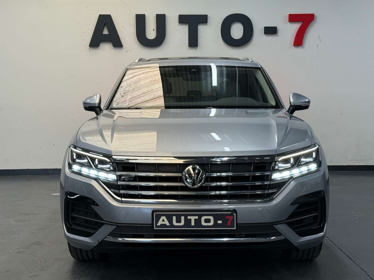 Volkswagen Touareg 3.0 TDi V6 SCR 4Mo R-Line 2020! — foto 8 van 24