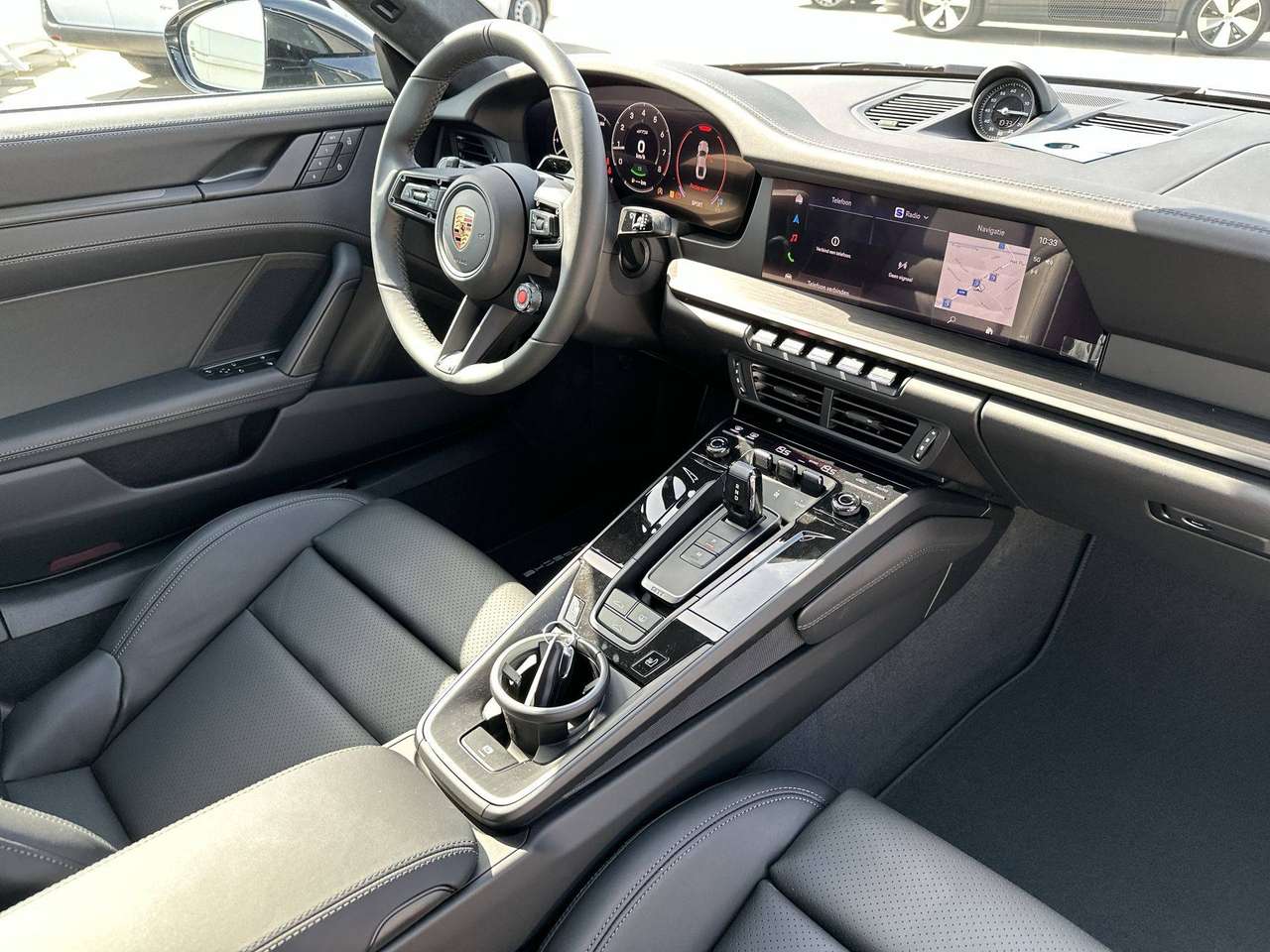 Porsche 992 4 GTS Schuifdak Exterieurpakket zwart Lift vooras — foto 16 van 16