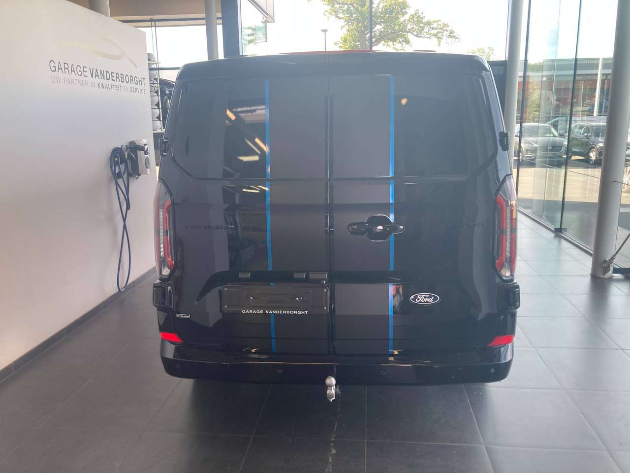 Ford Transit Custom MULTI-USE L2 SPORT PHEV 5 ZIT NIEUW OKM 45400+BTW — foto 4 van 22