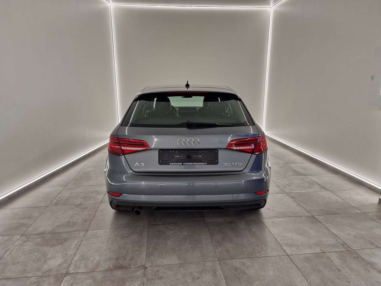 Audi A3 3.0 TFSI BENZINE AUTOMAAT LEDER SLECHTS 16000KM!!!!! — foto 3 van 15
