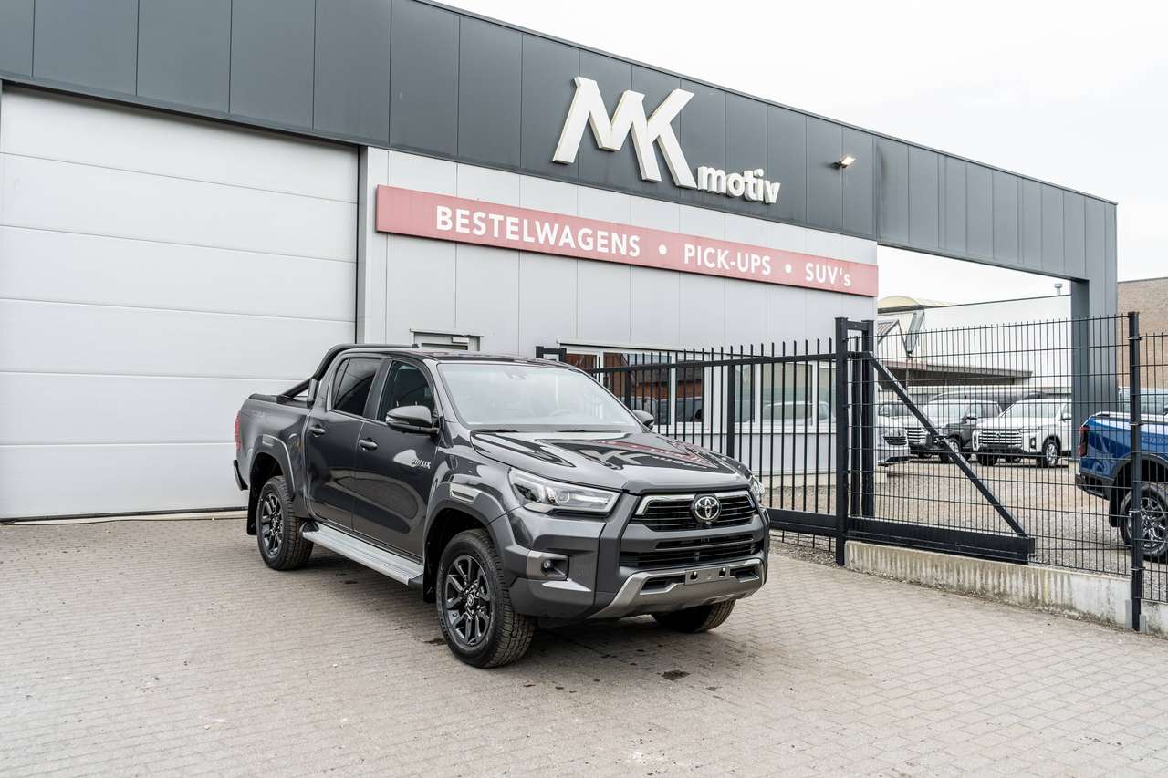 Toyota Hilux 2.8 D4D MHEV Invincible - Trekhaak / Roll cover - 50.300 excl — foto 16 van 17