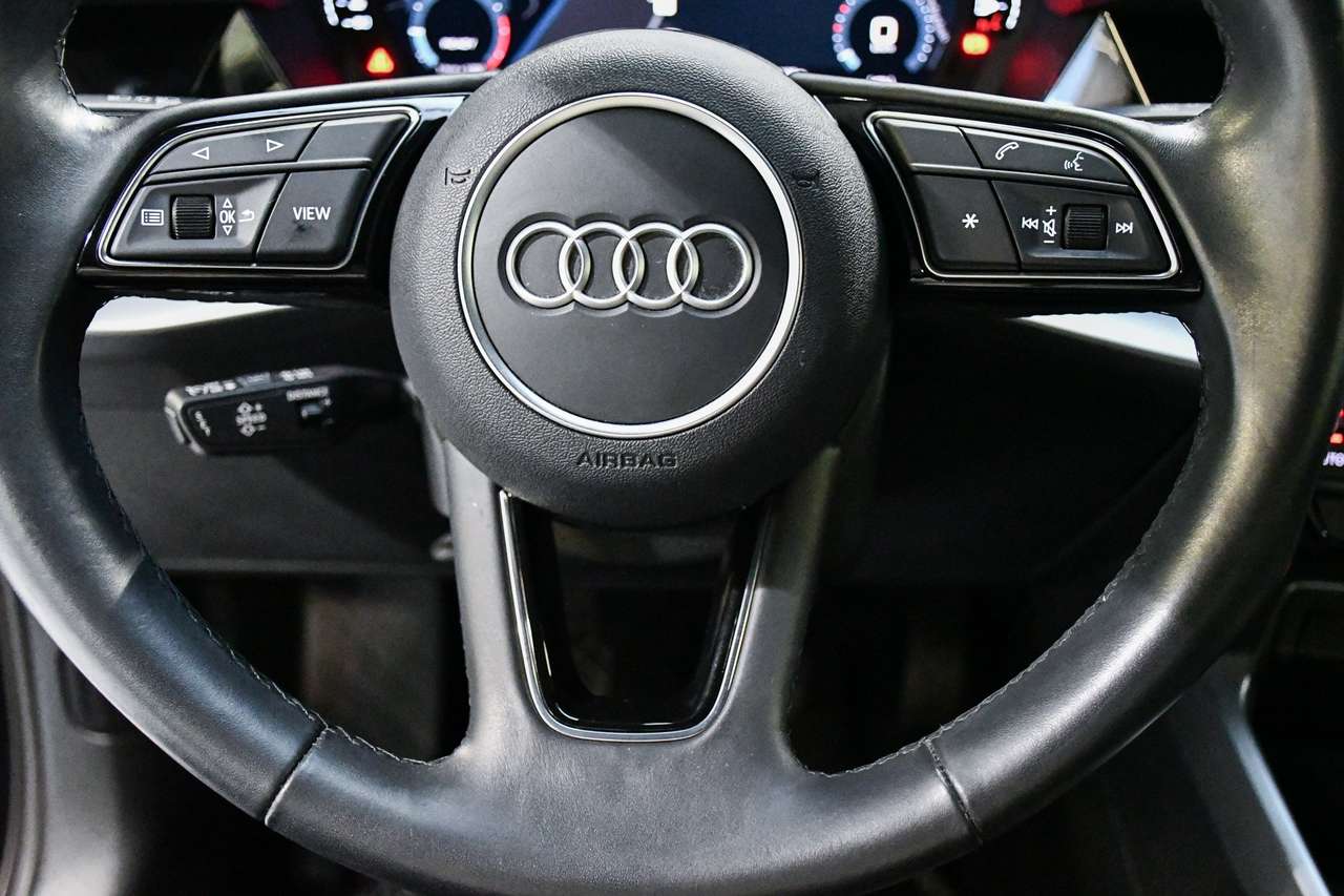 Audi A3 A3 30 TFSI Sedan advanced - NAVI / SMARTLINK / ACC — foto 18 van 19